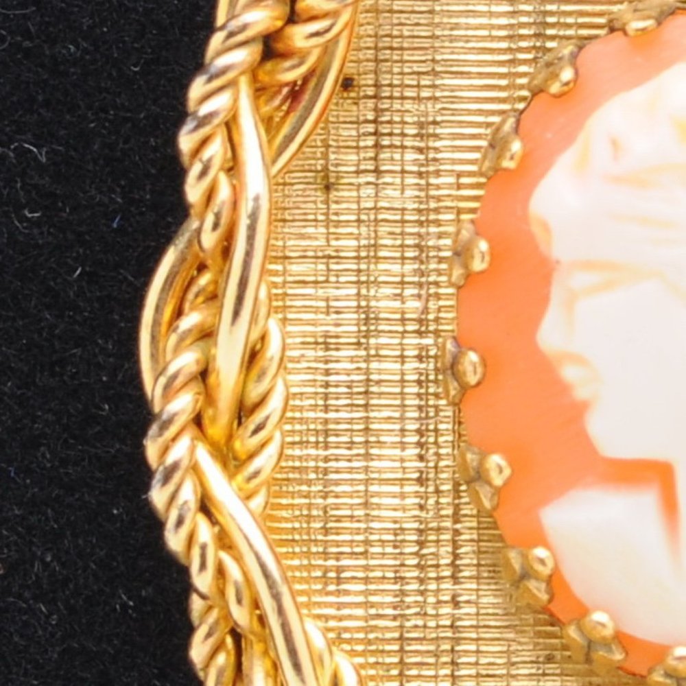12K Gold Filled Cameo Pendant Necklace by JB - Picture 4 of 10